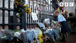 Tears and tributes for Queen Elizabeth II across the UK @BBCNews - BBC
