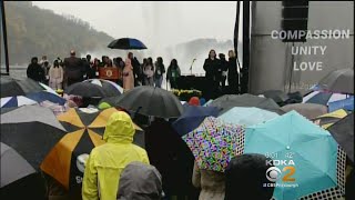 Rally For Peace Held In Honor Of Pittsburgh Synagogue Victims