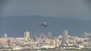 伊丹空港 山手より JAL B777-200 エコジェット・ネイチャー離陸 2014年6月7日