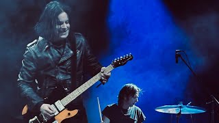 Dead Leaves and the Dirty Ground (The White Stripes) by Jack White (Live in Toronto)