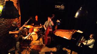 Elvan Araci Quartet - Blues Walk