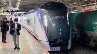 E353系ﾓﾄS102編成が特急あずさ29号として立川駅6番線に到着停車するシーン（29M）2022.11.4