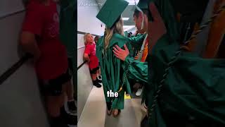 Little Sister Crying at Her Sister's Graduation 🥺