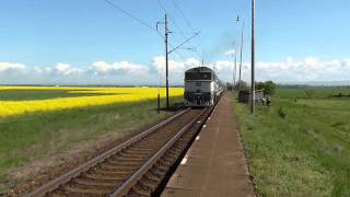 EJ 460.071/072 a 754.065-1 na vlaku Os 3718 na zastávce Kraličky