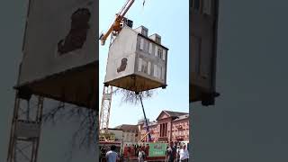 Pulled by the Roots, Leandro Erlich. #shorts #art