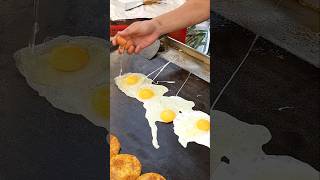 Must Try! Amazing Singapore Sauce Bomb Egg Burger - Singapore Street Food