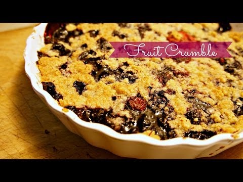 How to Make a Fruit Crumble (in the middle of winter) How to Make a Fruit Crumble (in the middle of winter)