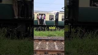 BEACH FAST EMU WITH HEAVY CROWD TOWARDS CHENNAI BEACH