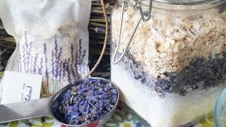 How to Make Lavender Oatmeal Bath Tea