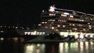 AidaBella cruise ship leaving Port of Montreal 10-03-2014