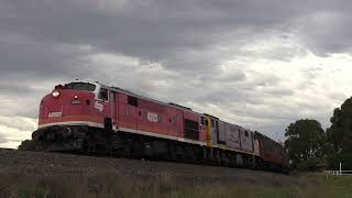 Streamlined Clyde 421s (42103 and 42107) class back to back 24 January 2024.