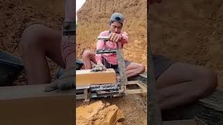 Simple process of brick cutting in semi automatic machine