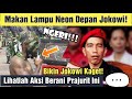 Ngeri! Lihatlah Aksi Nekat Prajurit Komcad Makan Lampu Neon Depan Jokowi