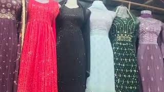 koti street shopping latest kurti , saree , lehangas - koti sultan bazar street shopping in telugu