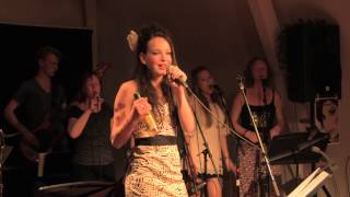 Between the cheats, Amy Winehouse Cover, Christien Karssen