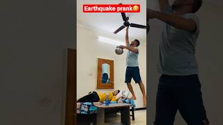 Earthquake Prank On Wife 😂 Must Watch😝 #shorts #prank #comedy #funny #trending #viral