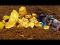 Amazing finding gold! a gold miner found a lot of gold under stone at mountain