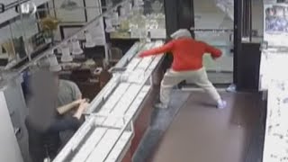 Would be robber, jewelry store staffer who shot him released without charges
