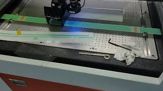 Laser cutting machine with Coherent CO2 lasers