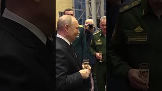 Путин СНОВА Бух@ет