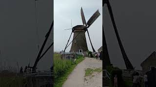 KINDERDIJK - HOLLAND #windmill #dutch #netherlands #kinderdijk #alblasserdam#UNESCO Heritage Site