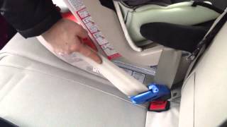 How to Install a Combi Coccoro rear facing with seat belt + blue lock-off