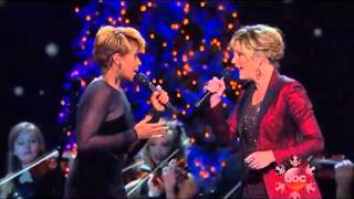 Mary J. Blige \u0026 Jennifer Nettles - Do You Hear What I Hear?