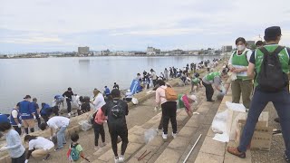 ラムサール条約に登録されている「中海・宍道湖」の自然環境保全活動として、周辺の５つの市で一斉清掃が行われました。