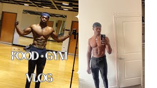 WHAT I EAT TO BUILD MUSCLE! FOOD + GYM VLOG | TIPS & TRICKS