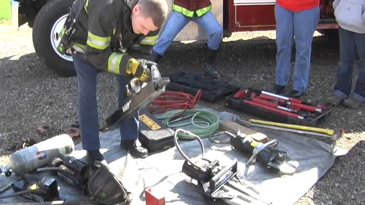 Introduction To Vehicle Extrication - YouTube