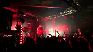 The Kooks - She Moves In Her Own Way (Live at Den Atelier, Luxembourg on February 1, 2015)