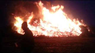 Maifeuer im Mengelsdorf