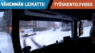 Tavara liikkuu lumessakin - keskustajakoa lumimyräkässä