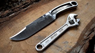 Forging a BOWIE KNIFE from a  broken crescent wrench.