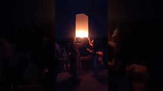 បង្ហោះគោមសប្បាយៗ Happy flying lantern