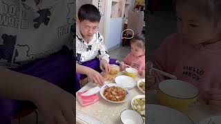 本以为哥哥会生气，看到最后我就放心了！#萌娃搞笑日常 #看一遍笑一遍 #funny #萌娃 #cute