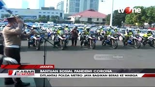 Ratusan Kendaraan Ditlantas Polda Metro Jaya Dikerahkan untuk Bagikan Beras ke Warga