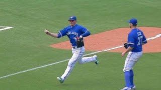 TB@TOR: Donaldson barehands bunt and fires to first