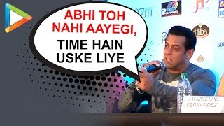 Salman Khan's response to Shaadi question is HILARIOUS | Dabangg Reloaded Concert