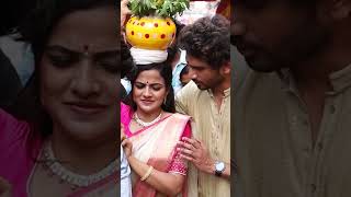 పాపం ఎంత ఇబ్బంది పడిందో Vaishnavi Chaitanya Uncomfortable Moments at Bonalu Celebrations #shots