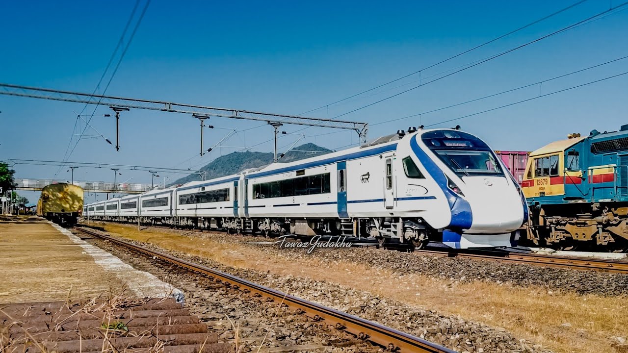 Train 18 Vande Bharat Express 120kmph Trial Run! Mangalore-Madgaon New ...