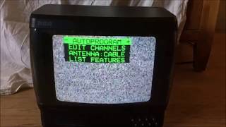 RCA ColorTrak AC/DC portable Vintage TV Model E09436BT Made in 1992 RCATV1992