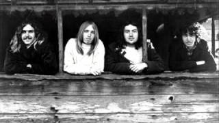 Mudcrutch - Don't Do Me Like That.wmv