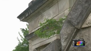 Locals clean up Topeka cemetery