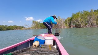 กู้ลอบดักปูทะเลชายฝั่ง🦀เป็นวันที่เหนื่อยที่สุดตั้งแต่พายเรือกู้ลอบมา ลมแรงมากๆเรือแทบปลิว!!EP.115