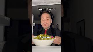 3 AM GRAPES CHALLENGE 💀🍇#3am #grape #challenge #food #funny #shelove