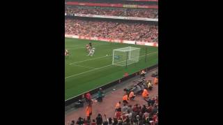 Vieri Penalty (Arsenal Vs AC Millan Legends) 4-2