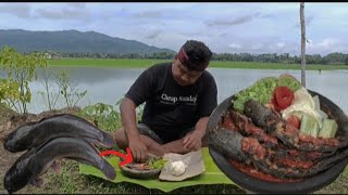 Survival In Nature, Cooking And Eating Kramat Cat fish #gilghasurvival