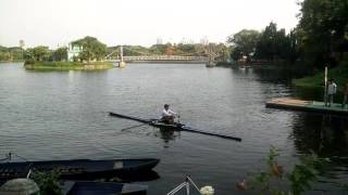 Racing start in a single scull (1x)