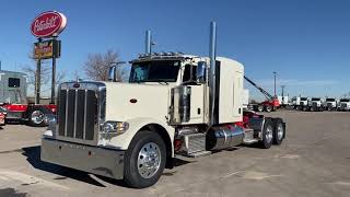 2021 Peterbilt 389 - Diamond White with Viper Red frame!